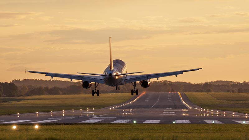 Billige Flüge und Entwicklung des Flugverkehrs