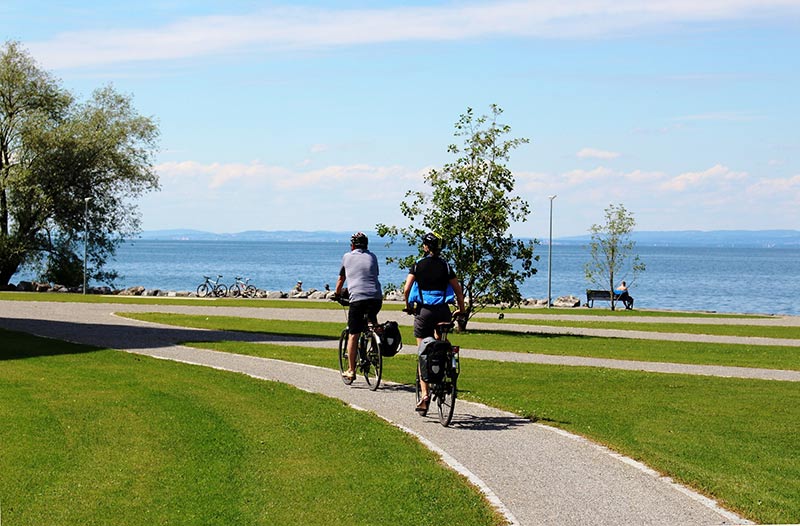 Radfahrstreifen - wichtig für Radfahrer lästig für Autos?